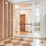 Central & Comfy Apartment With Veranda