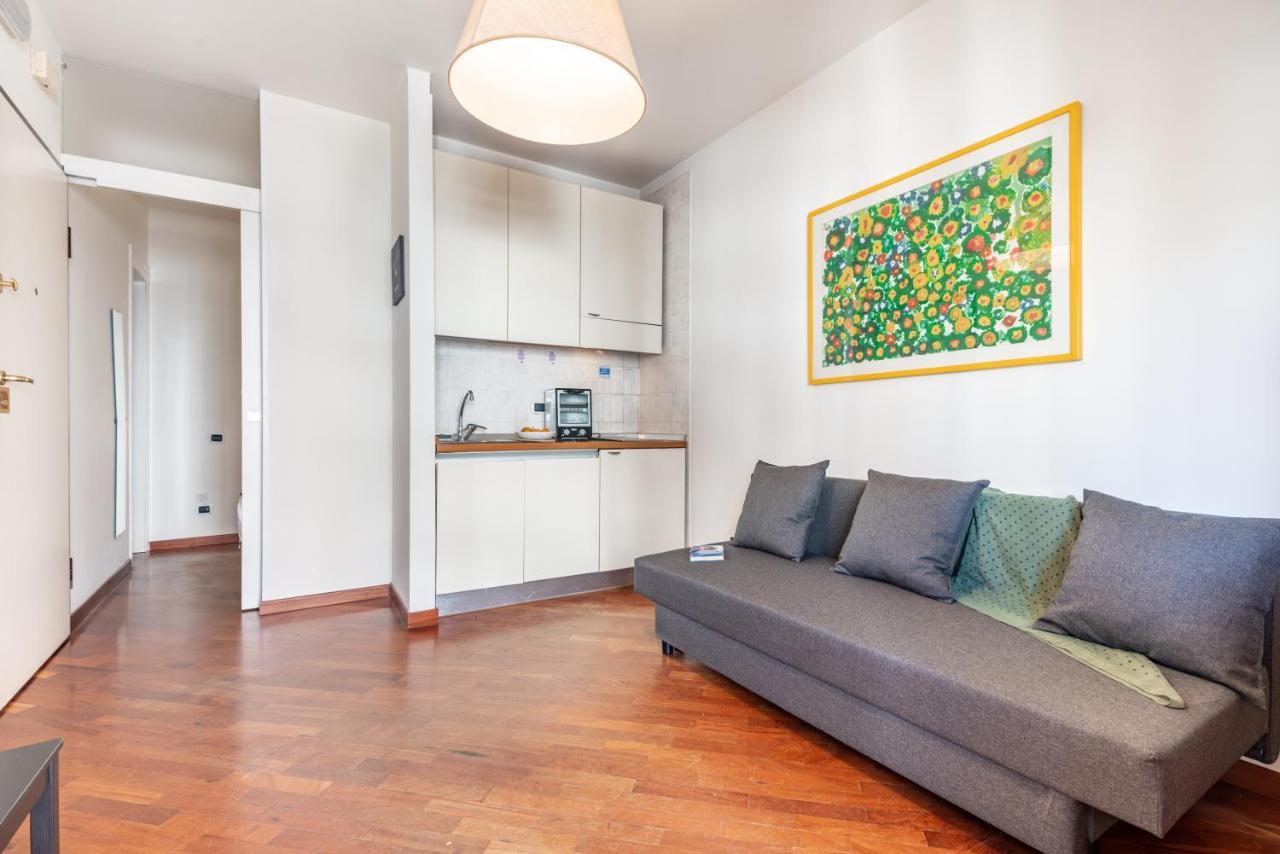 Apartament & Comfy With Veranda
