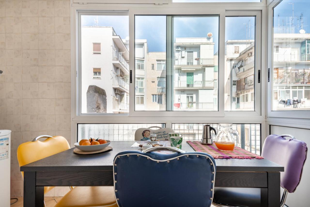 & Comfy With Veranda Apartment Bari
